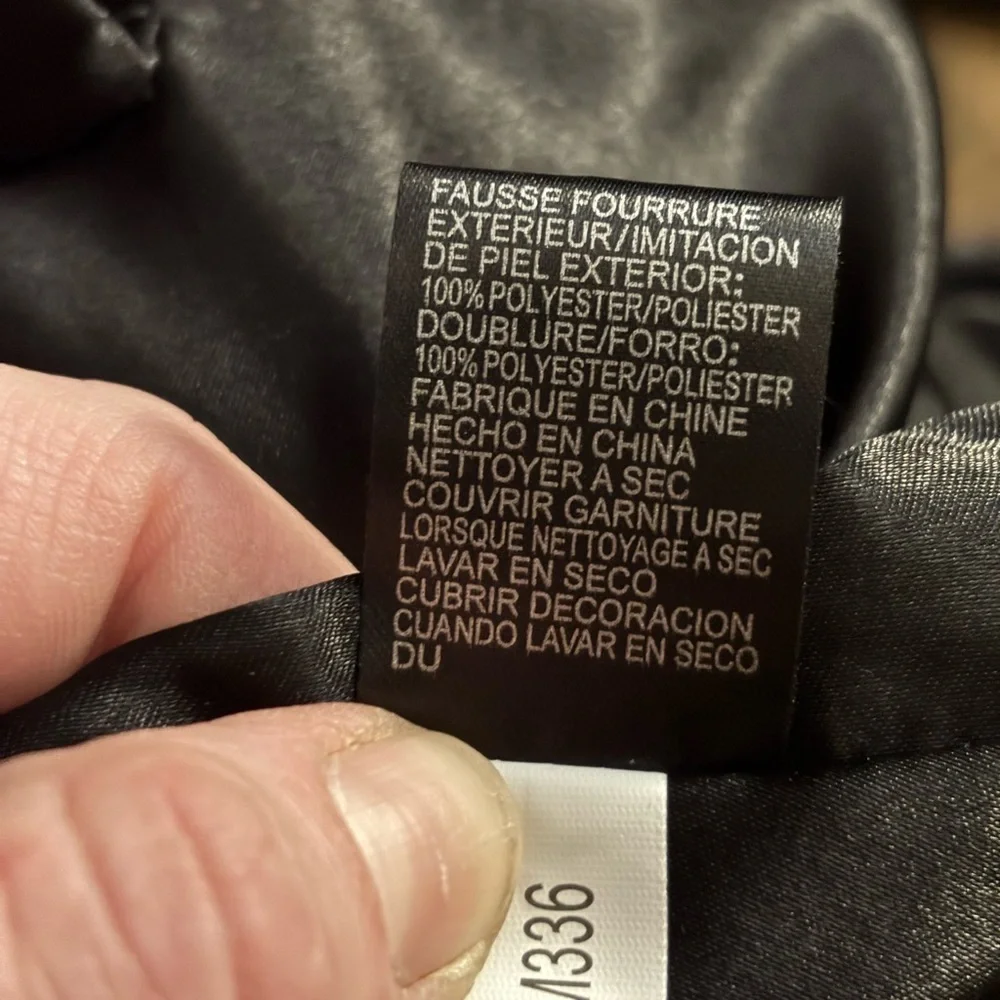 TAHARI Cape Stole Shawl Wrap Faux Fur Women's Size L - Picture 5 of 9